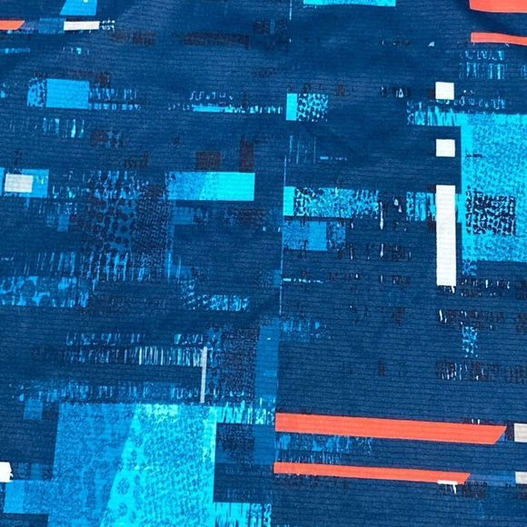 Under Armour Heat Gear Shirt XS Unisex Blue Graphic Design Short Sleeve EUC - Picture 2 of 7